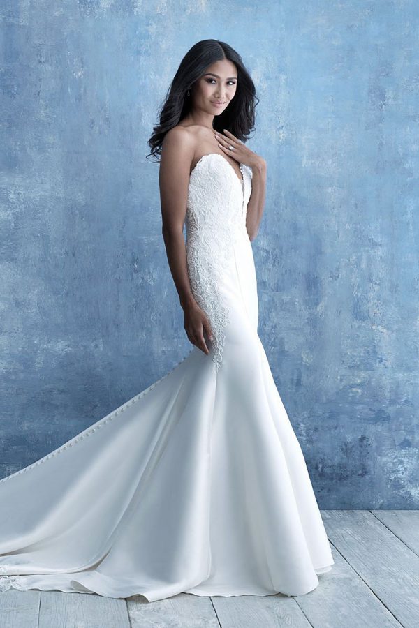 9717-allure-bridals-fit-and-flare-style-wedding-dress