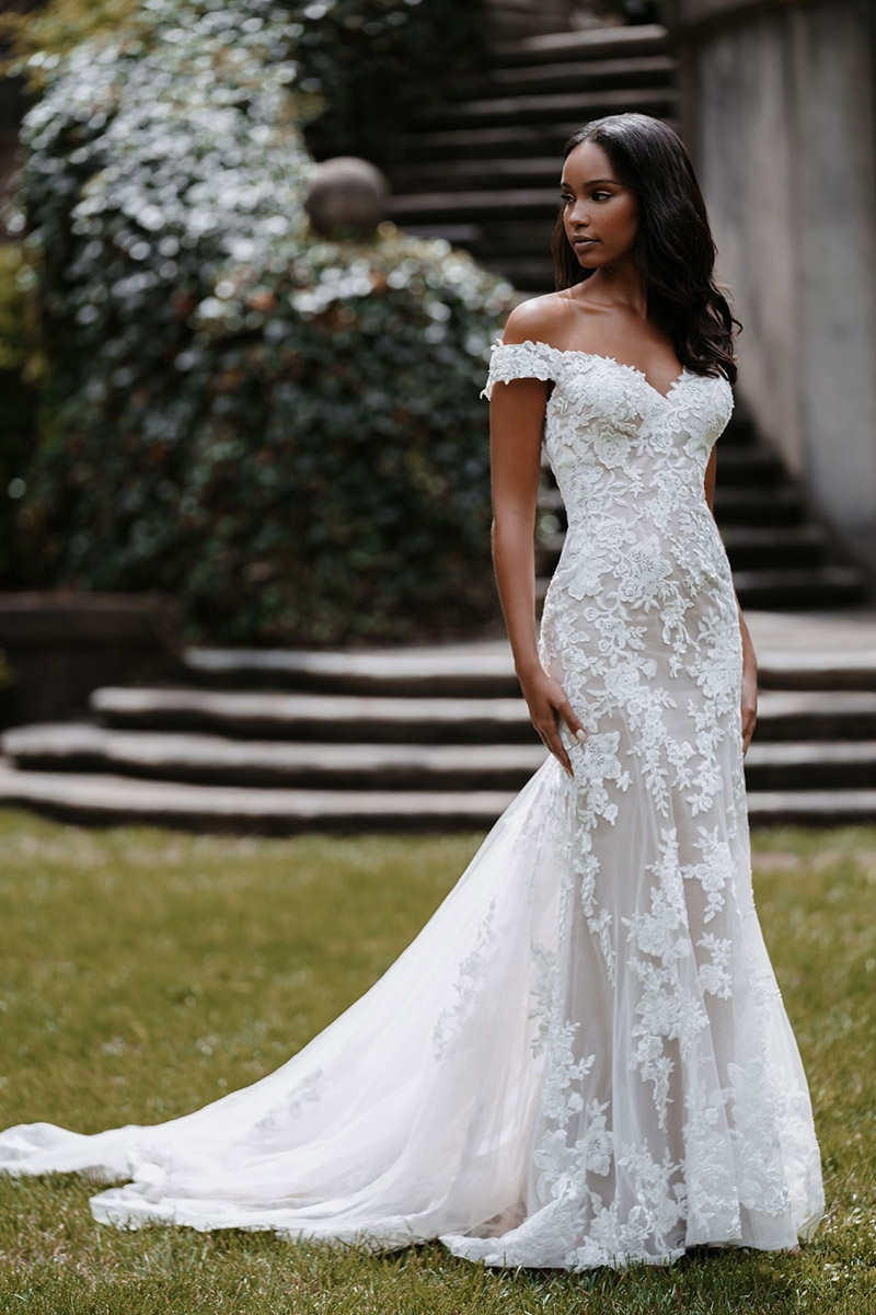 Boho lace wedding dress – Tulip Bridal